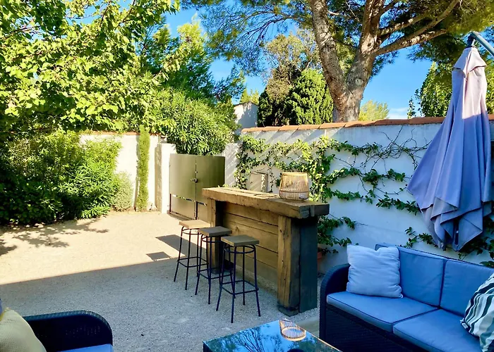 Maisonnette Au Coeur Des Alpilles